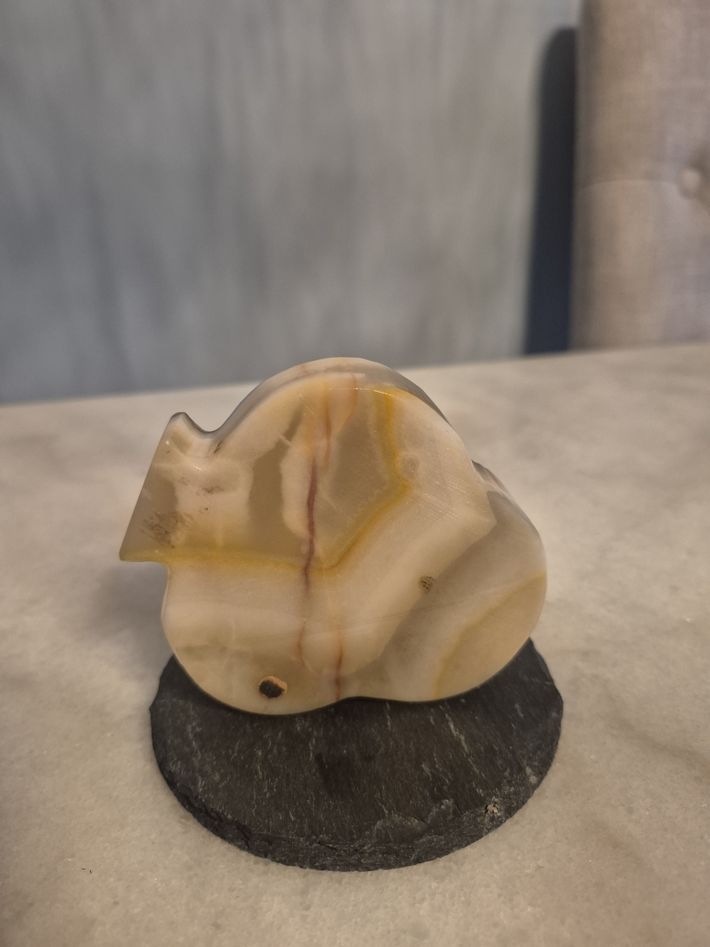 Carved Onyx Trinket Dish Or Ashtray- Cream, Brown & Yellow Tones - Like New - Picture 4 of 4